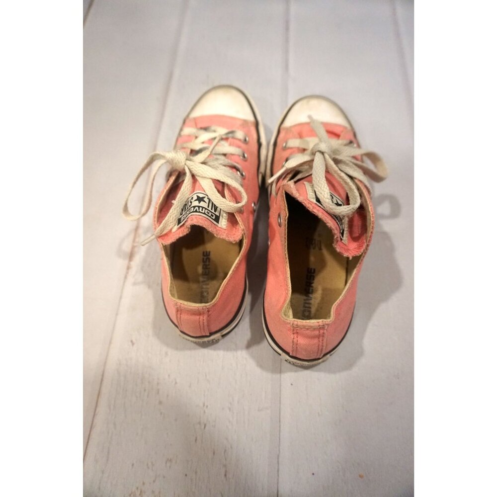Converse Girls Pink Chuck Taylor Low-Top Sneakers – Size 1 - Picture 6 of 10